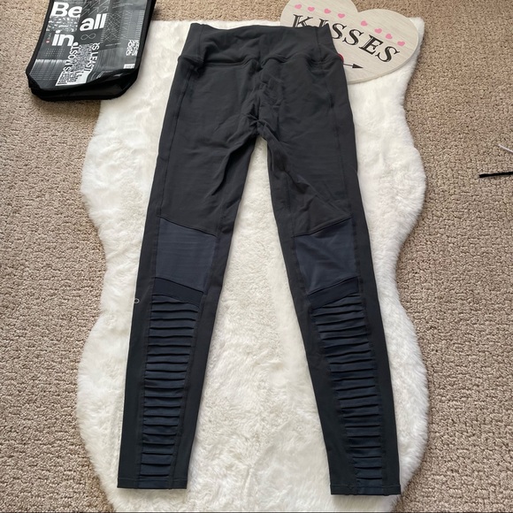Alo high waist Moto Anthracite leggings - Picture 11 of 13